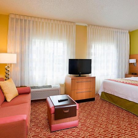 Towneplace Suites By Marriott Dallas Bedford Exterior foto