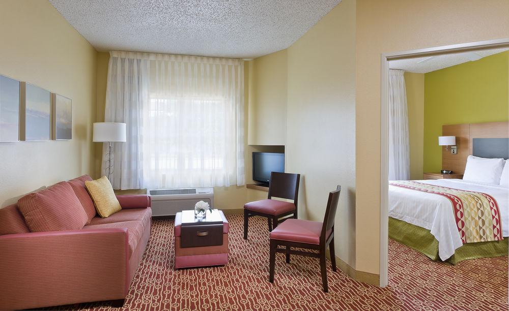 Towneplace Suites By Marriott Dallas Bedford Exterior foto