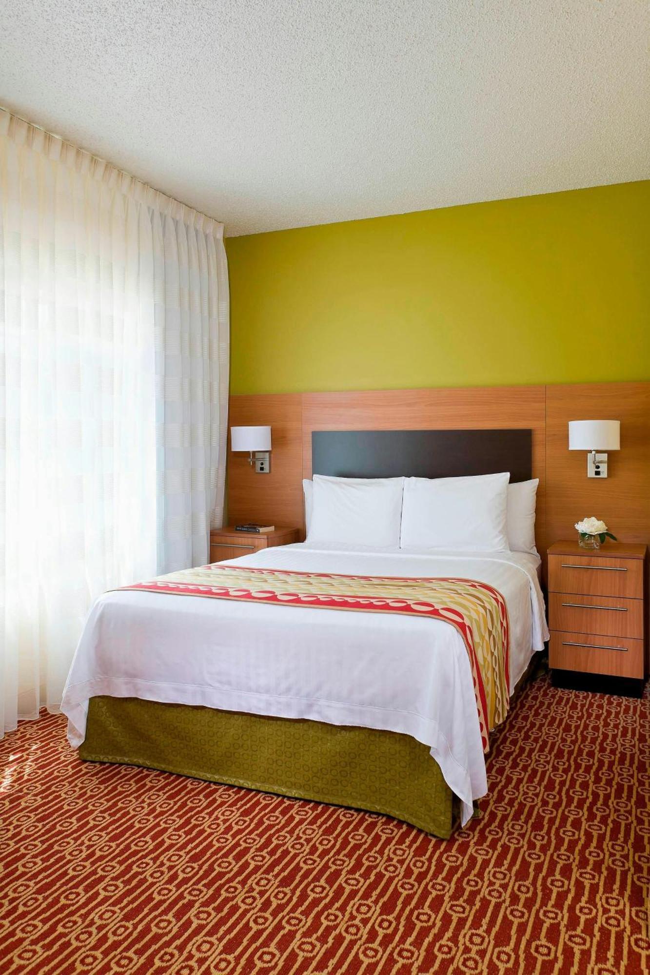 Towneplace Suites By Marriott Dallas Bedford Exterior foto