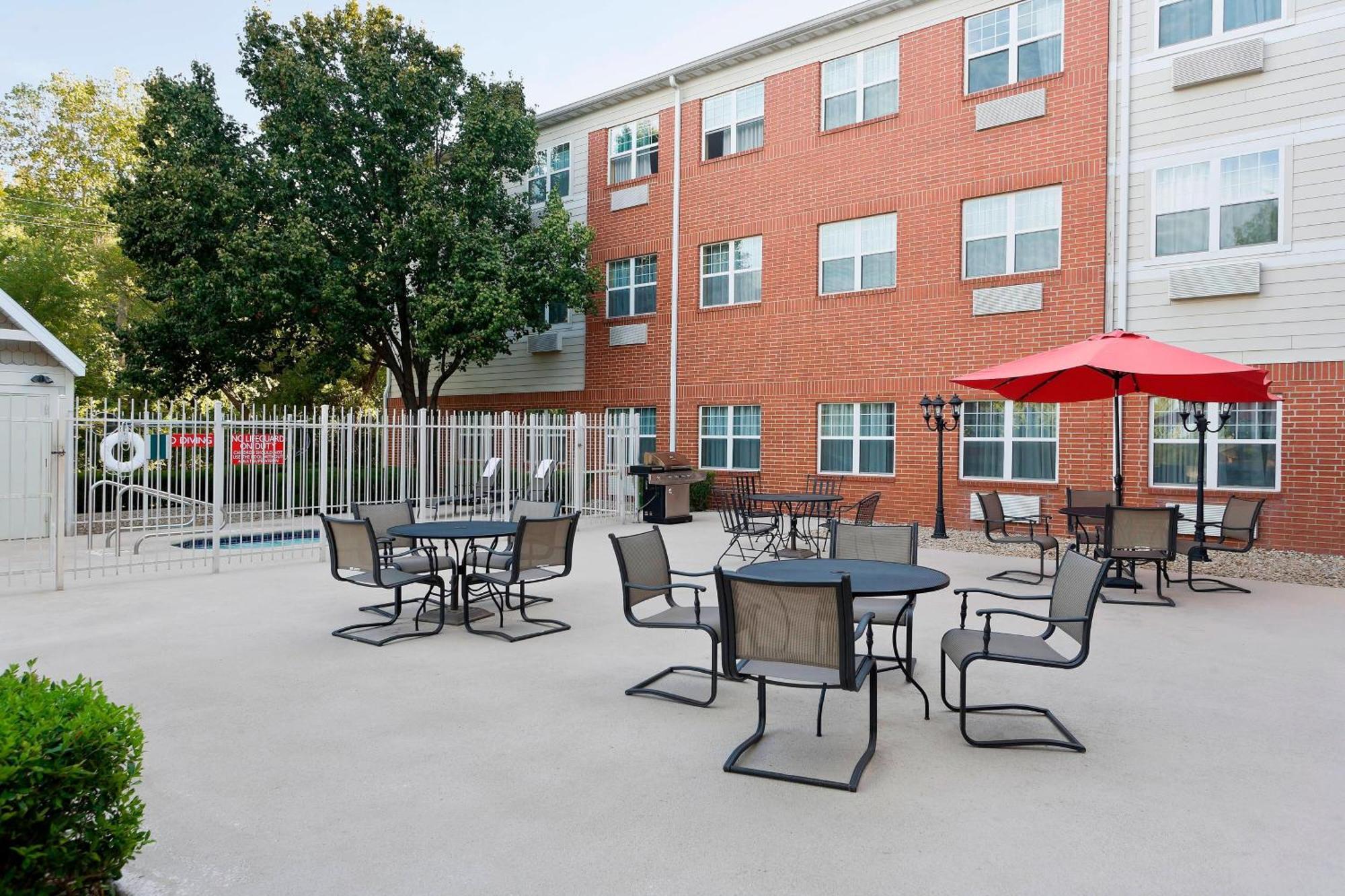 Towneplace Suites By Marriott Dallas Bedford Exterior foto